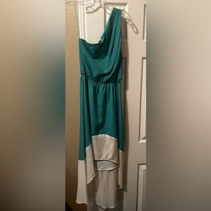 Beautiful spring wedding guest dress